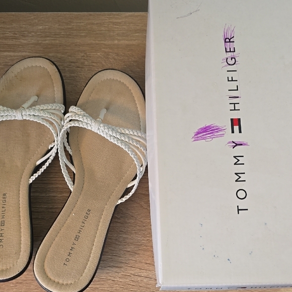 New Tommy Hilfiger White Sandals - Picture 4 of 4